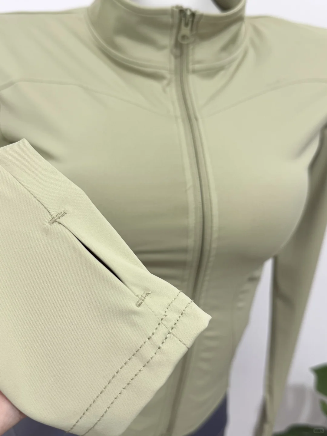 显白显瘦双在线！这款瑜伽服舒适感绝了！