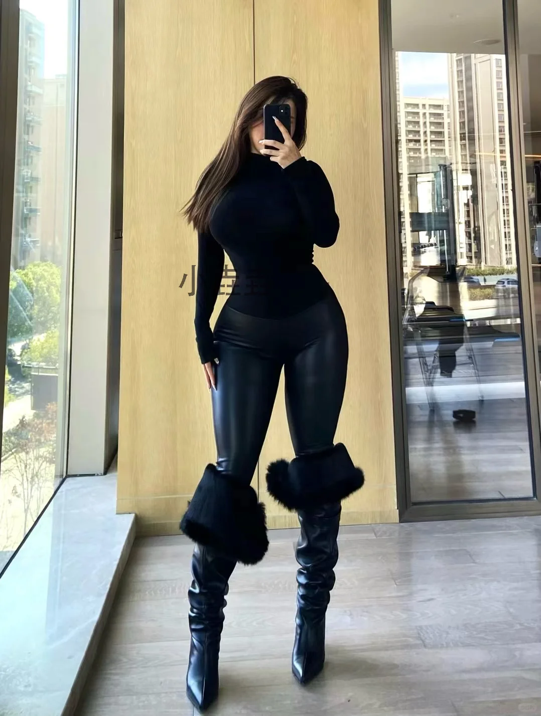 秋天怎么能没有皮裤穿搭呢🖤