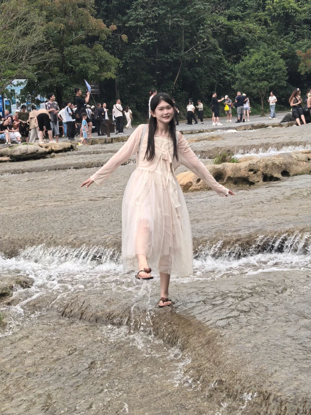 论同一件衣服的人妻感和少女感