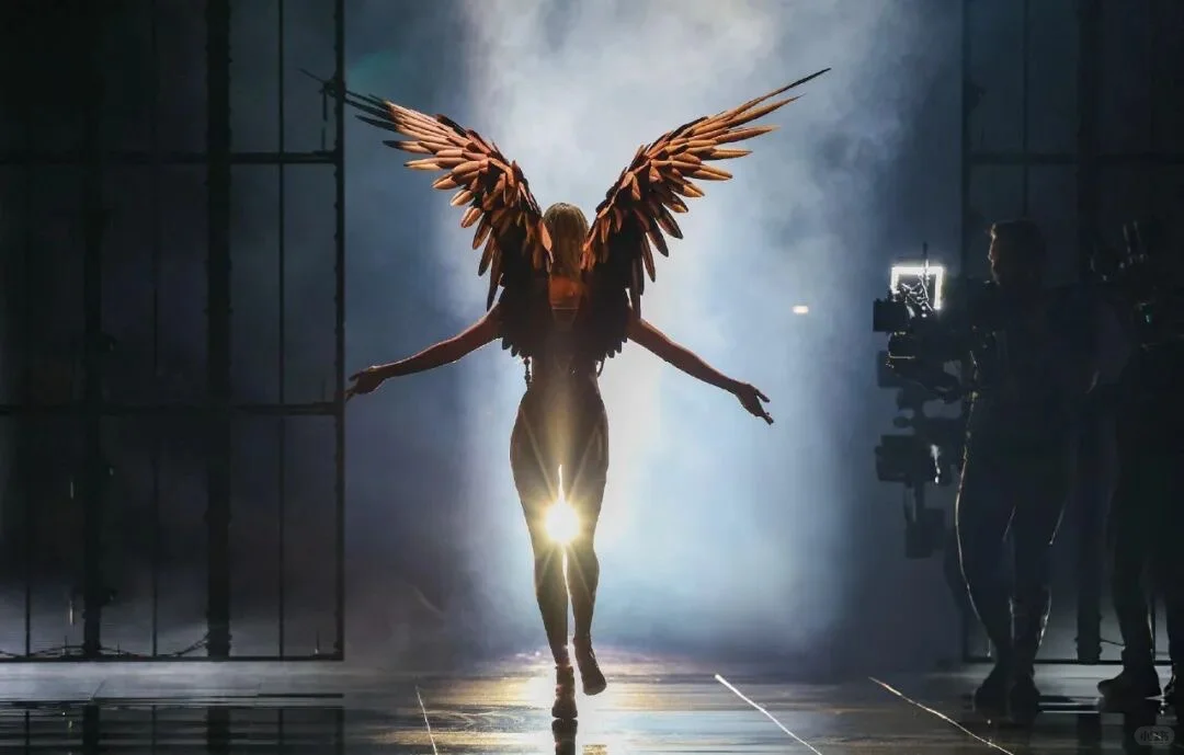 维密：孕妇也上了、今年show 太厉害了！