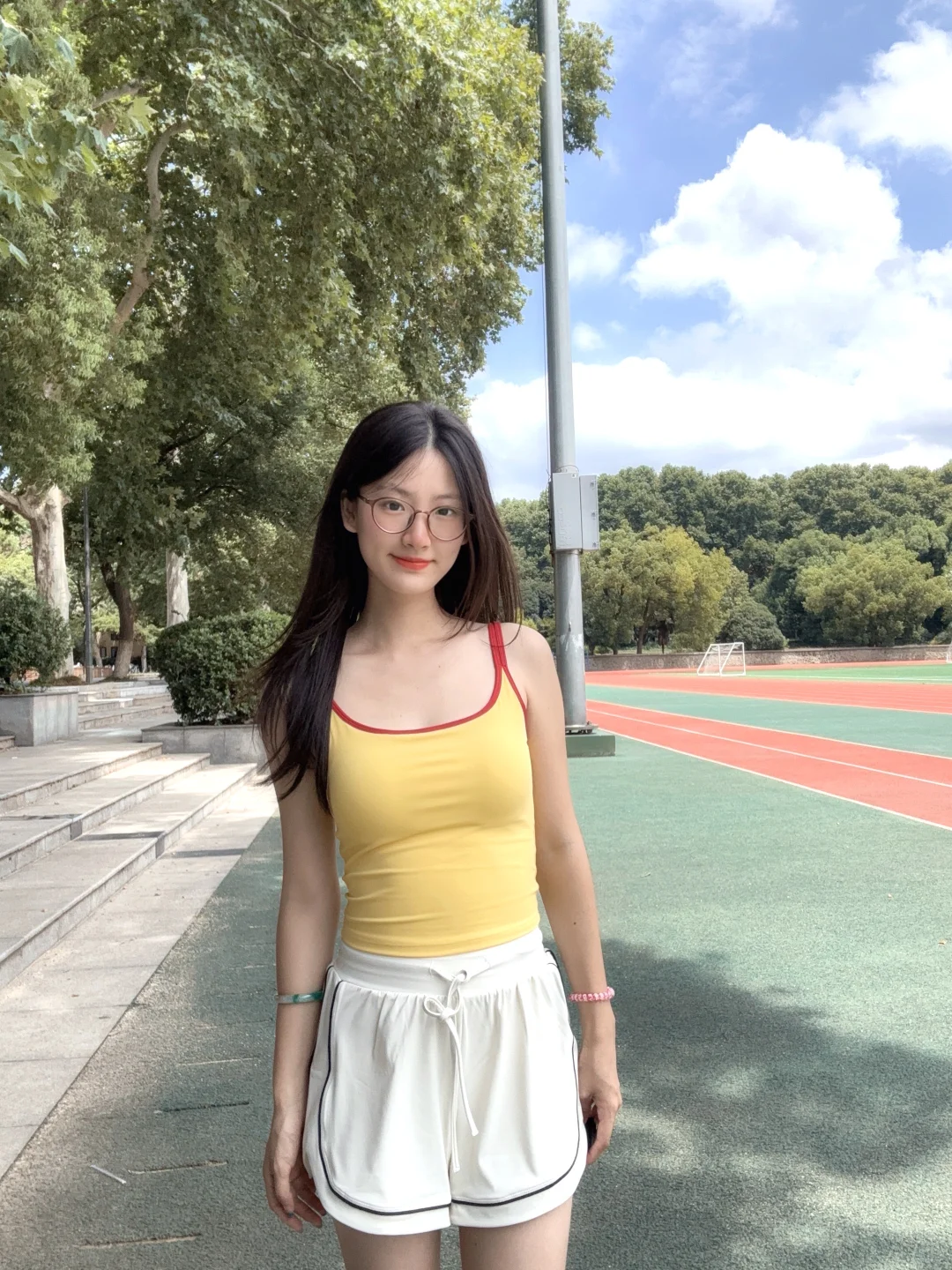 黄色好亮🥰🥰🥰