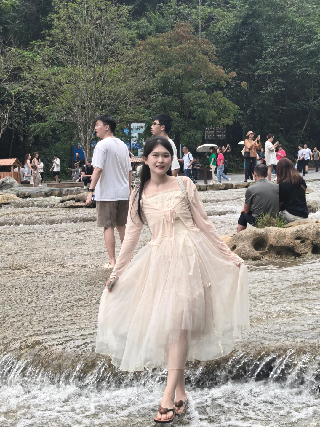 论同一件衣服的人妻感和少女感