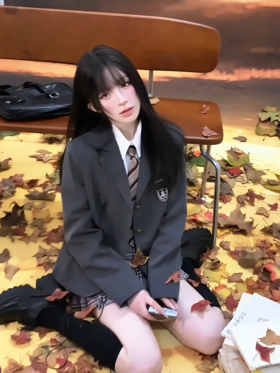 存一些ins风秋冬落叶拍照姿势🍁赣州写真