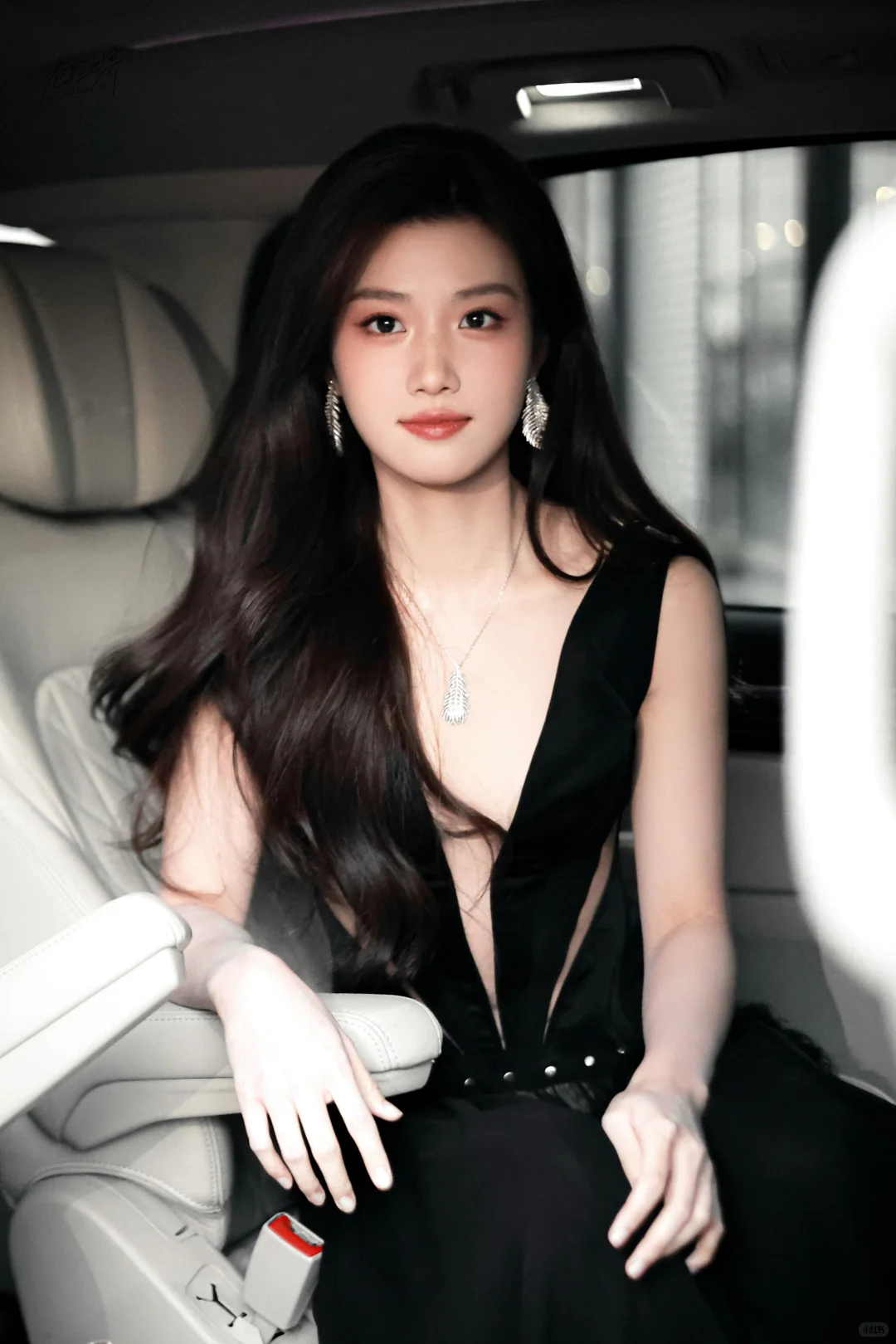 卢昱晓壁纸锁屏壁纸