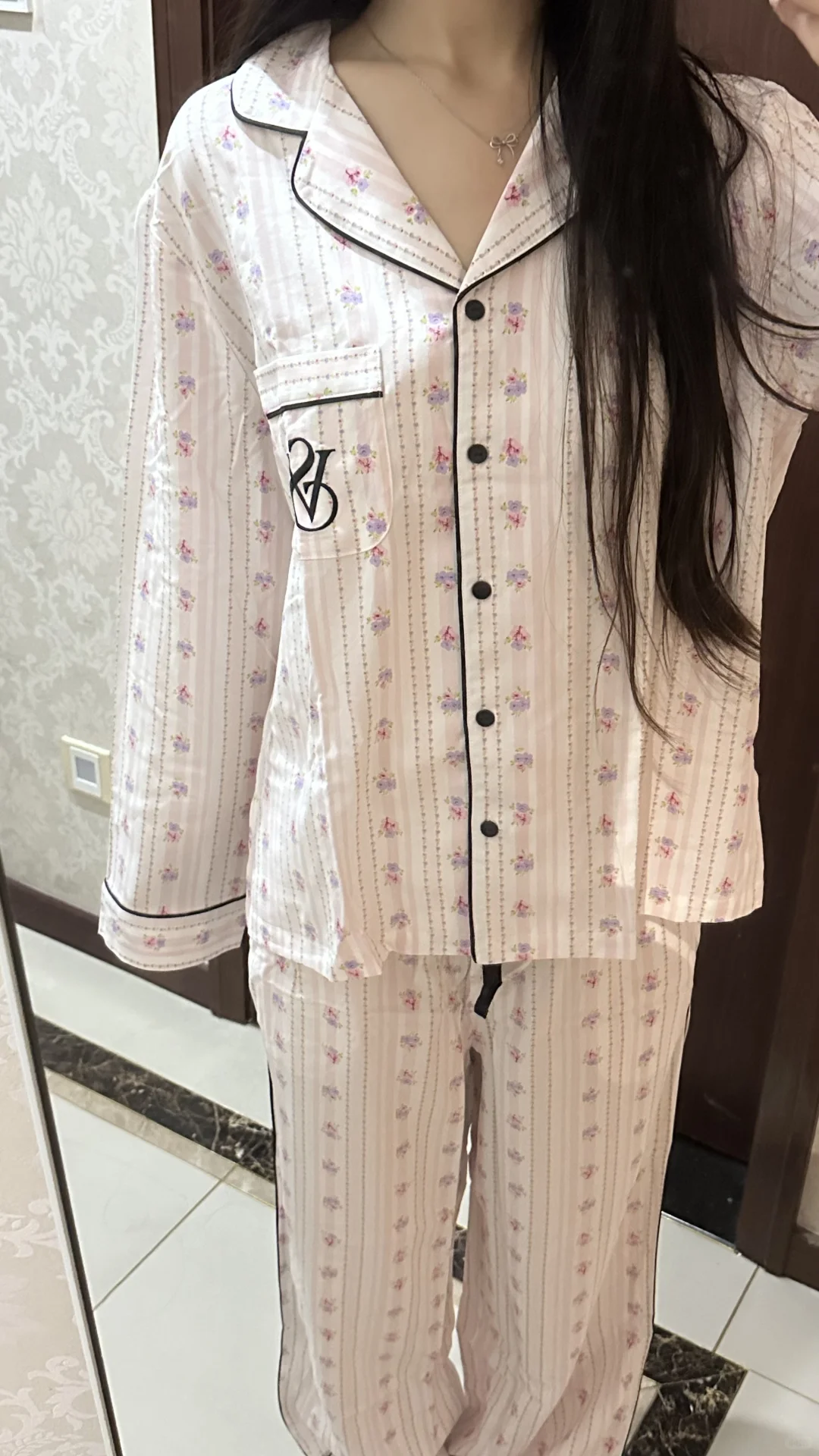 维秘睡衣留哪件