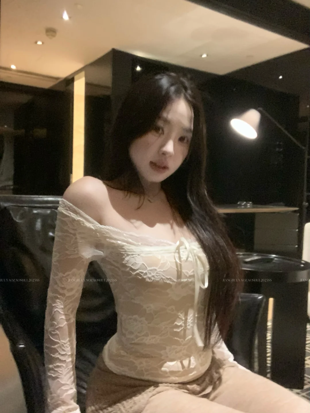 可正常 可斜肩 可一字领穿