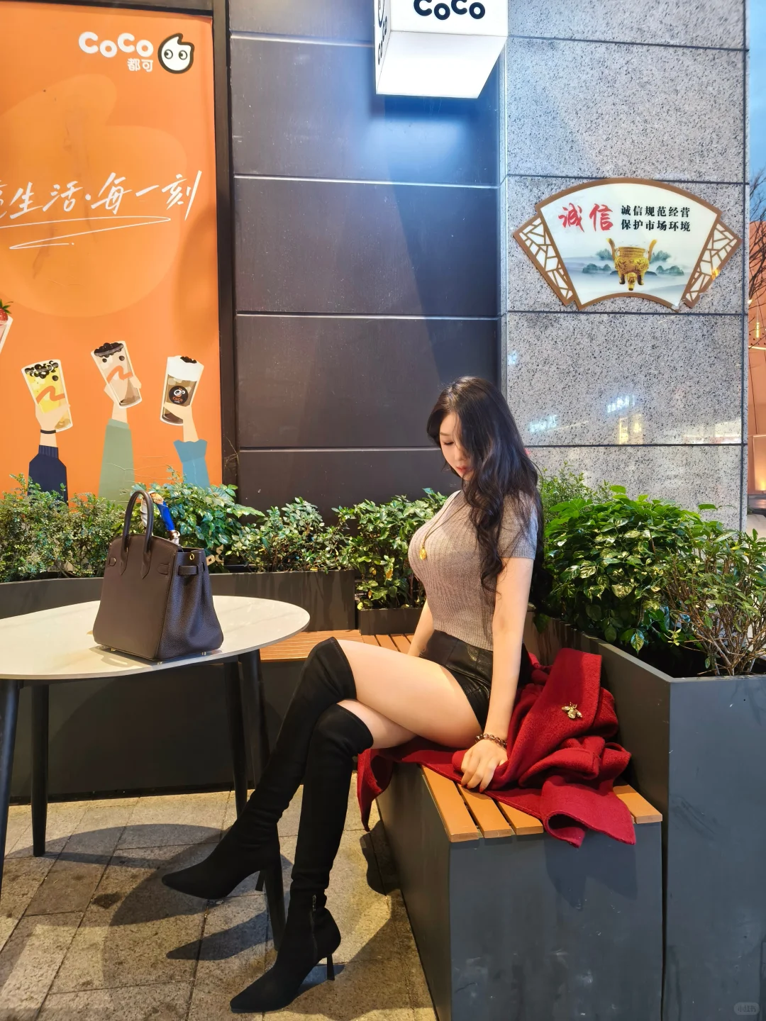 冷色调的外拍，喜欢ootd～～