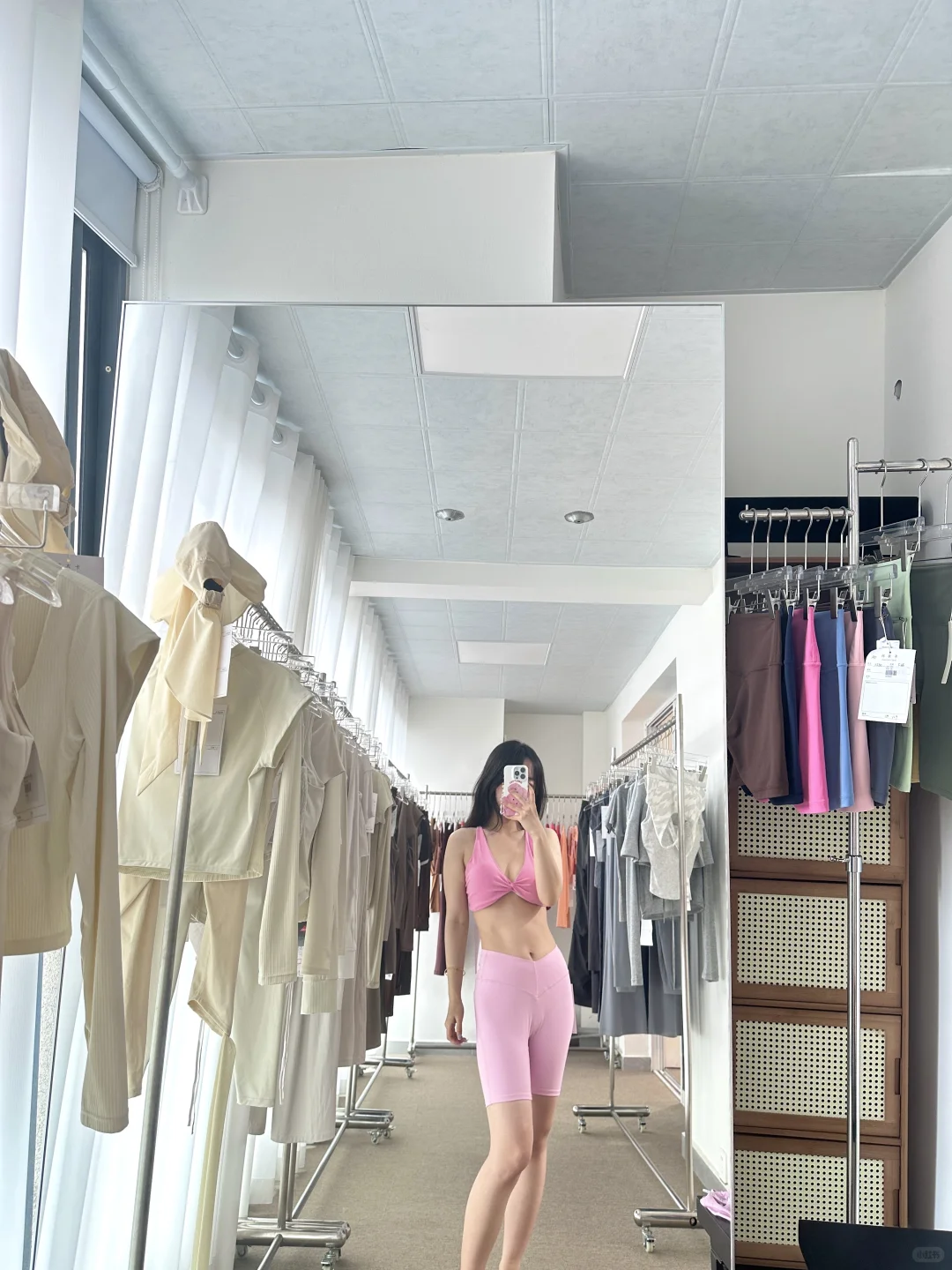 一眼爱的粉色系瑜伽健身穿搭🩷