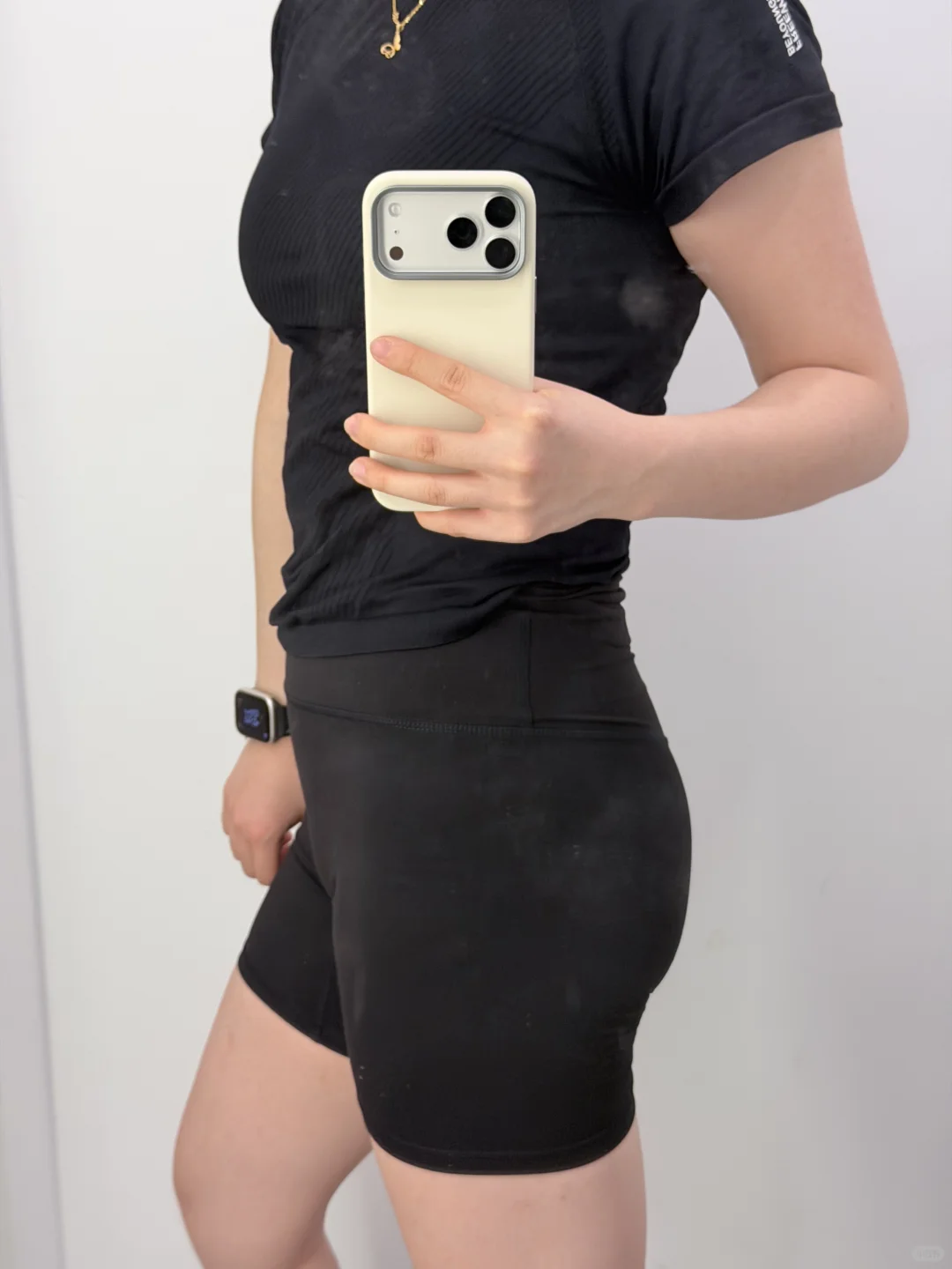 许愿拥有完美臀型