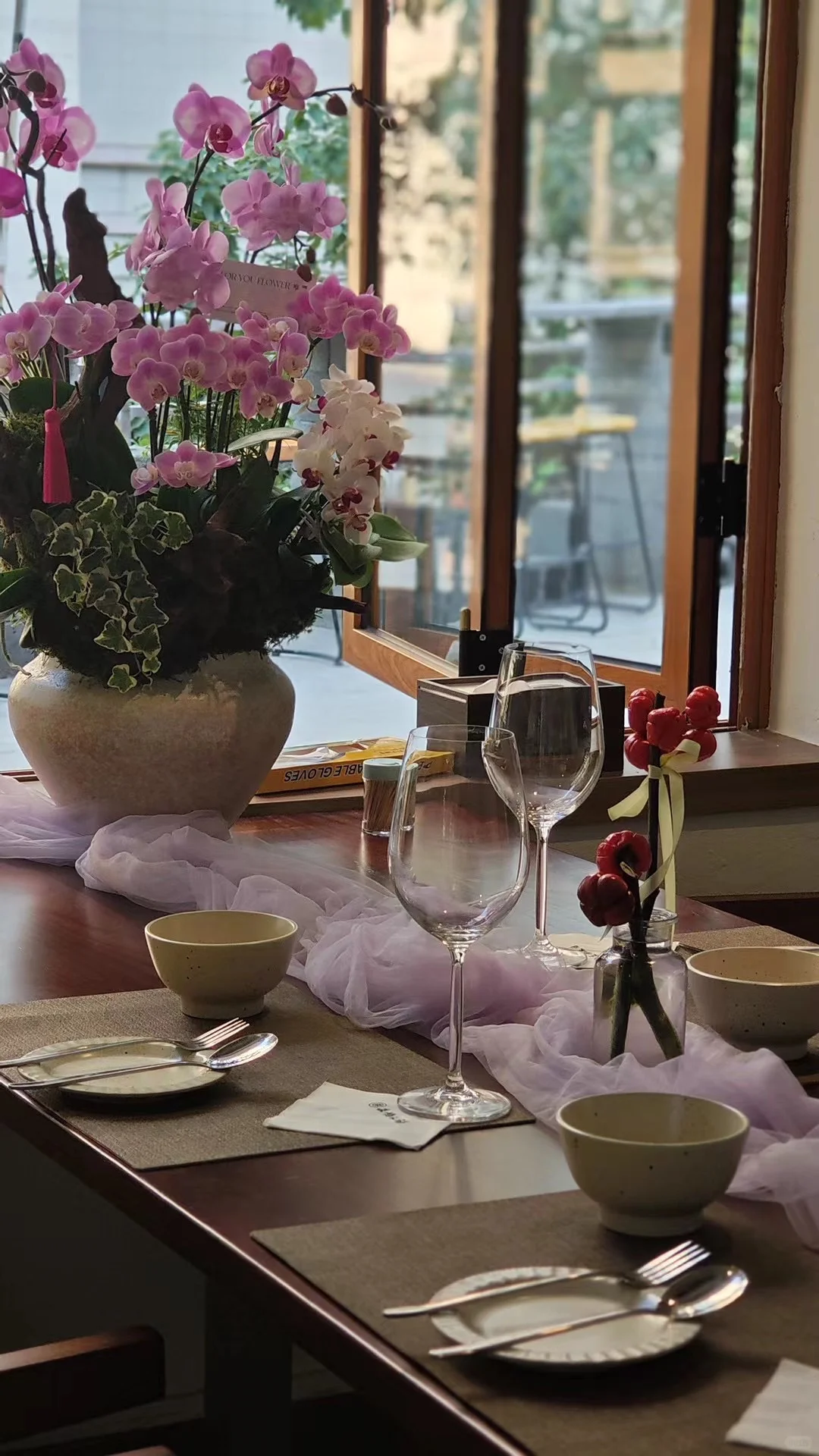 救命！这家店把圣诞浪漫焊在店里了