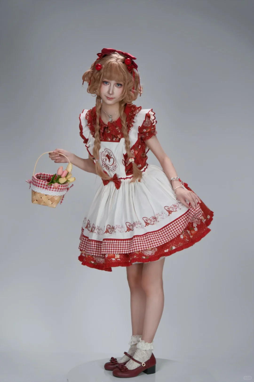 ‧₊ 𐙚ﾟ要来一口苹果吗⊹ 𖦆˚‧