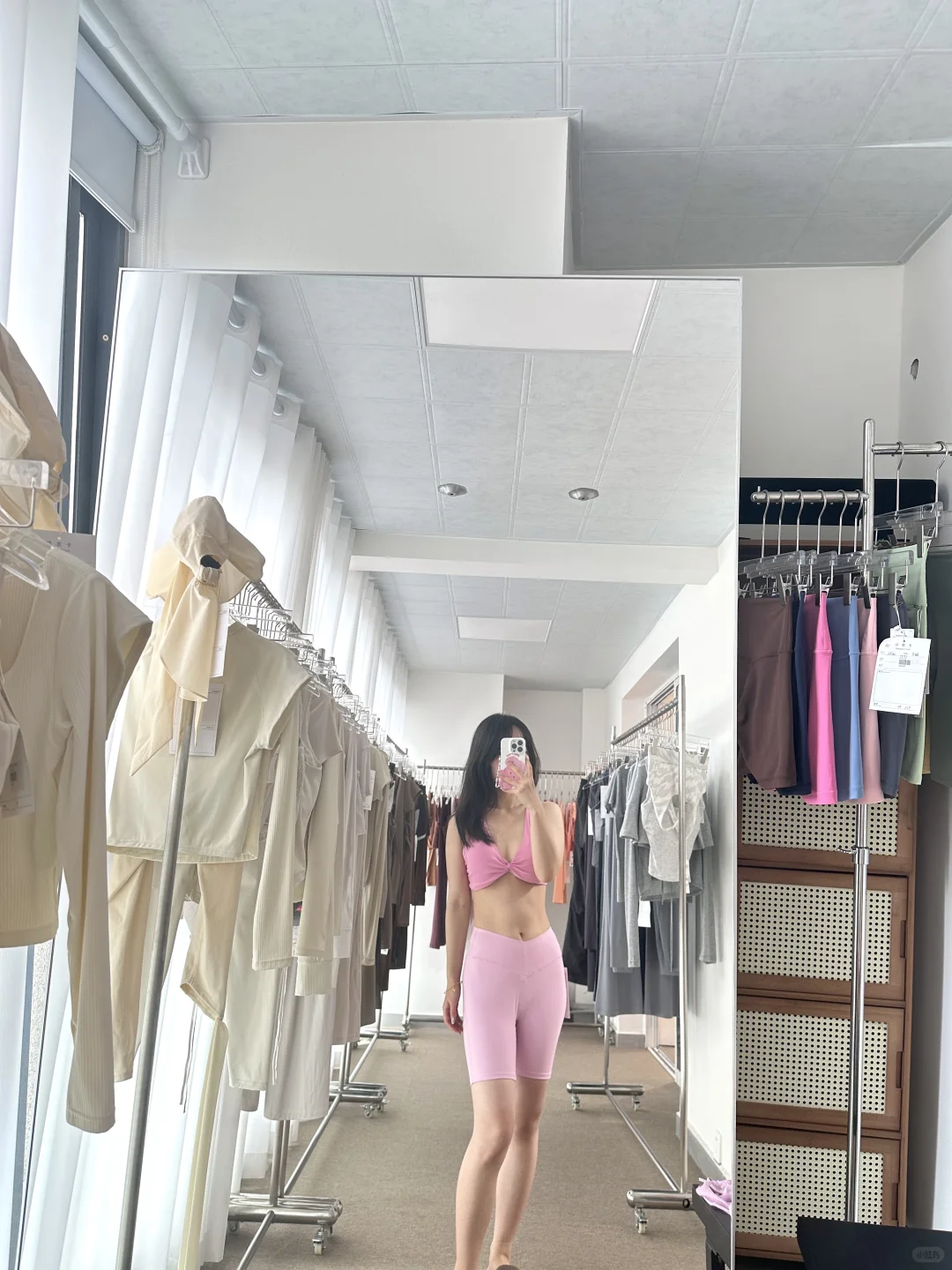 一眼爱的粉色系瑜伽健身穿搭🩷