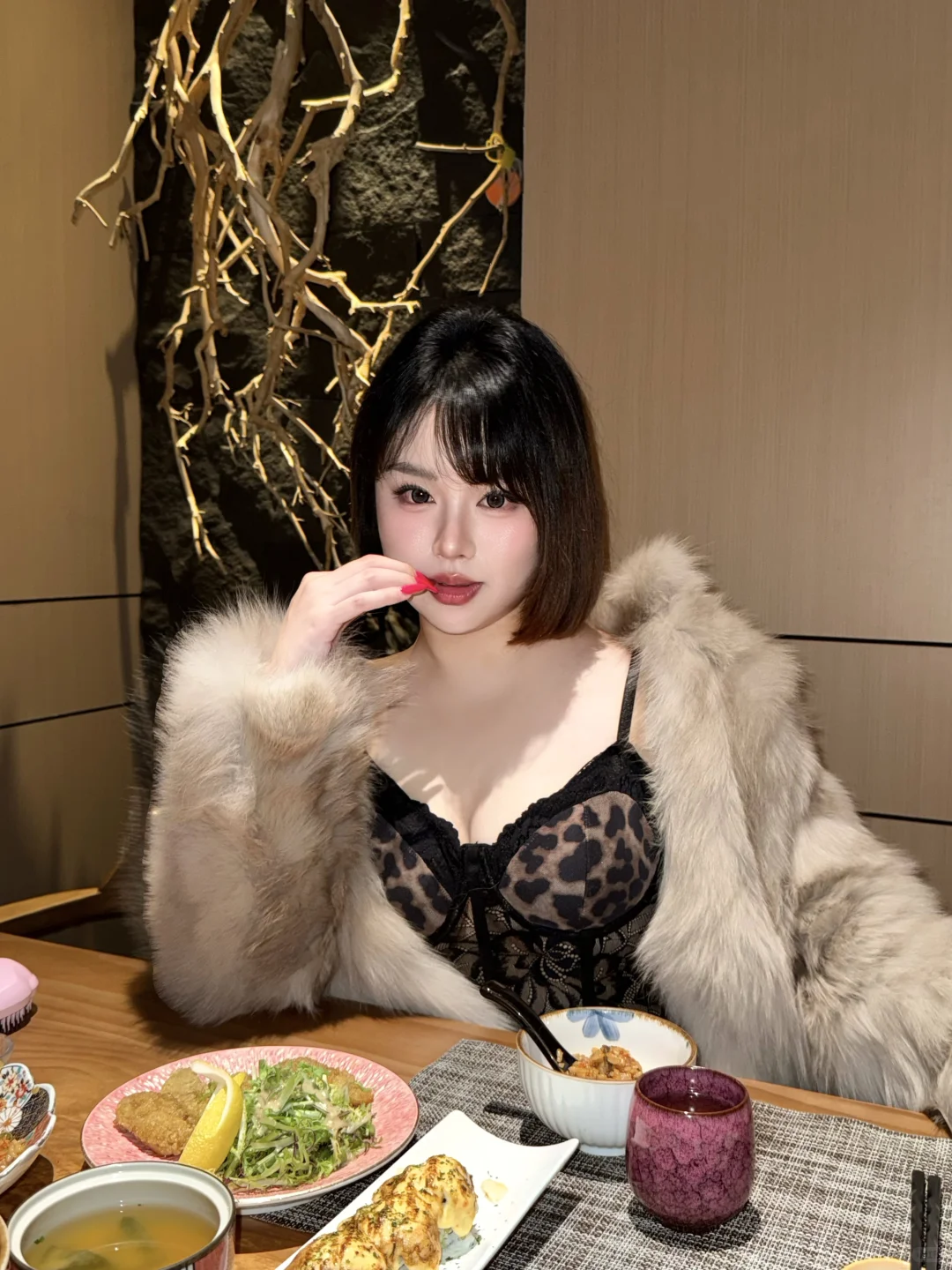 我不信你看到我 两眼空空