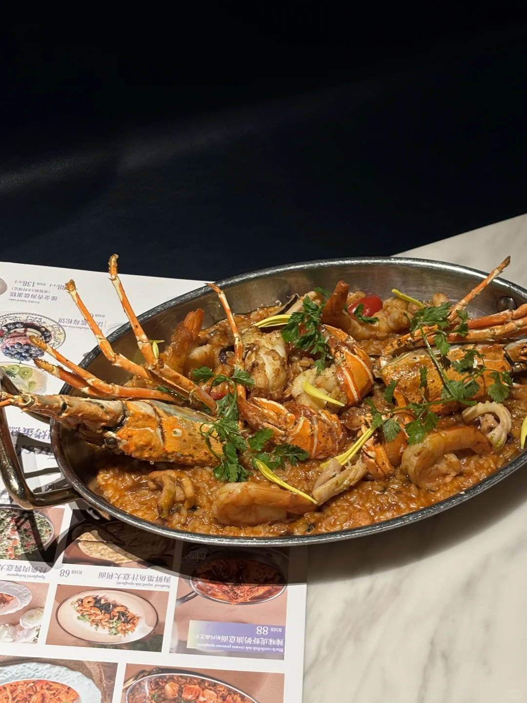 广州体育西！！吃到人生草莓Tiramisu🍓！！