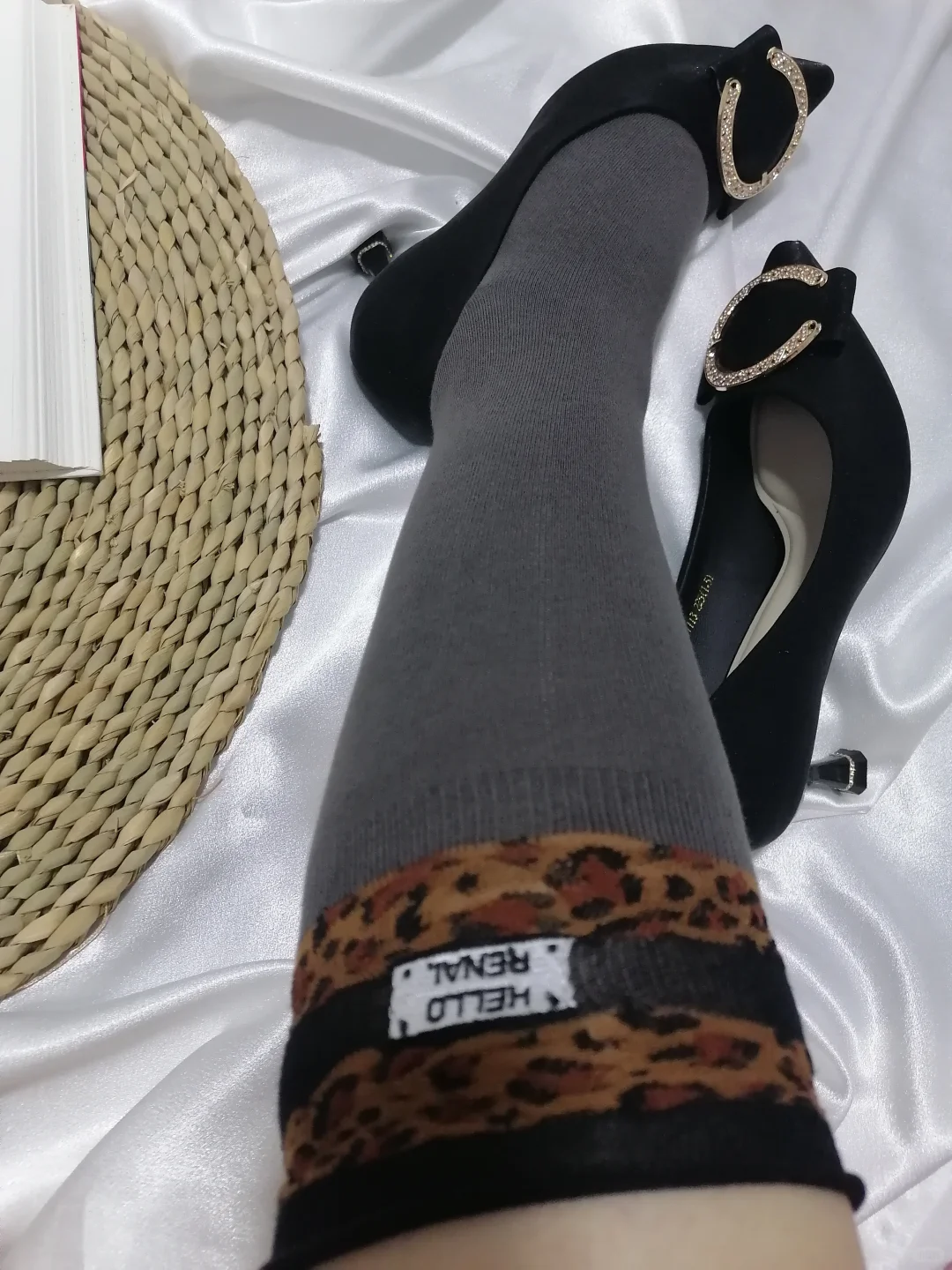 高级|灰|豹纹点缀性感魅力