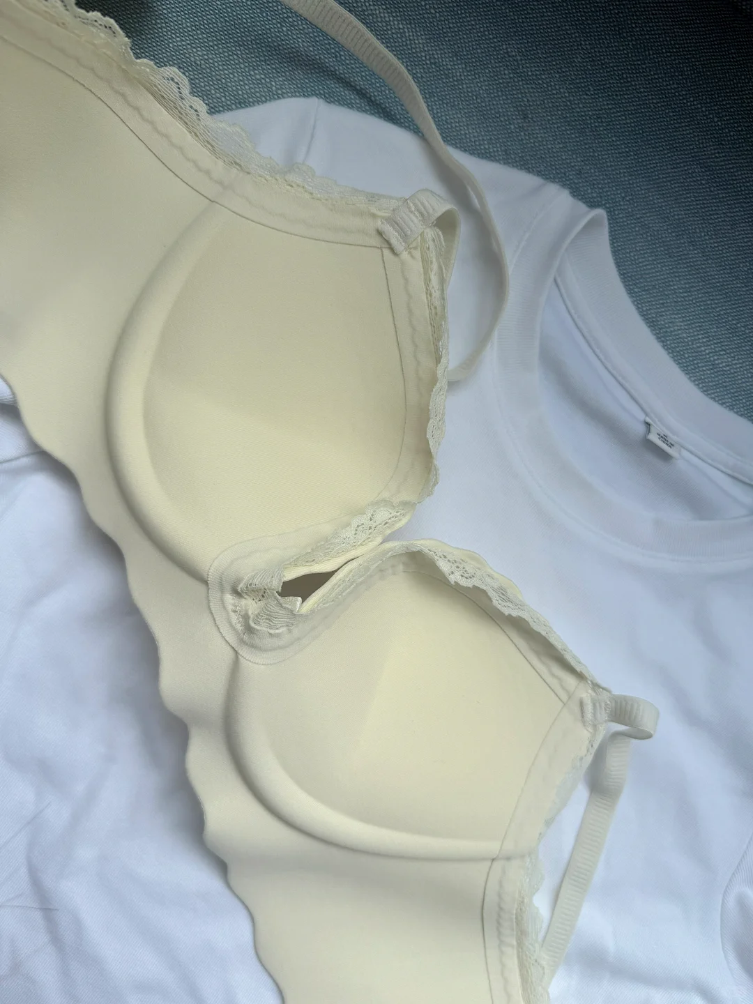 小胸显大，聚拢神器，不漏bra，太好穿了❗️❗️