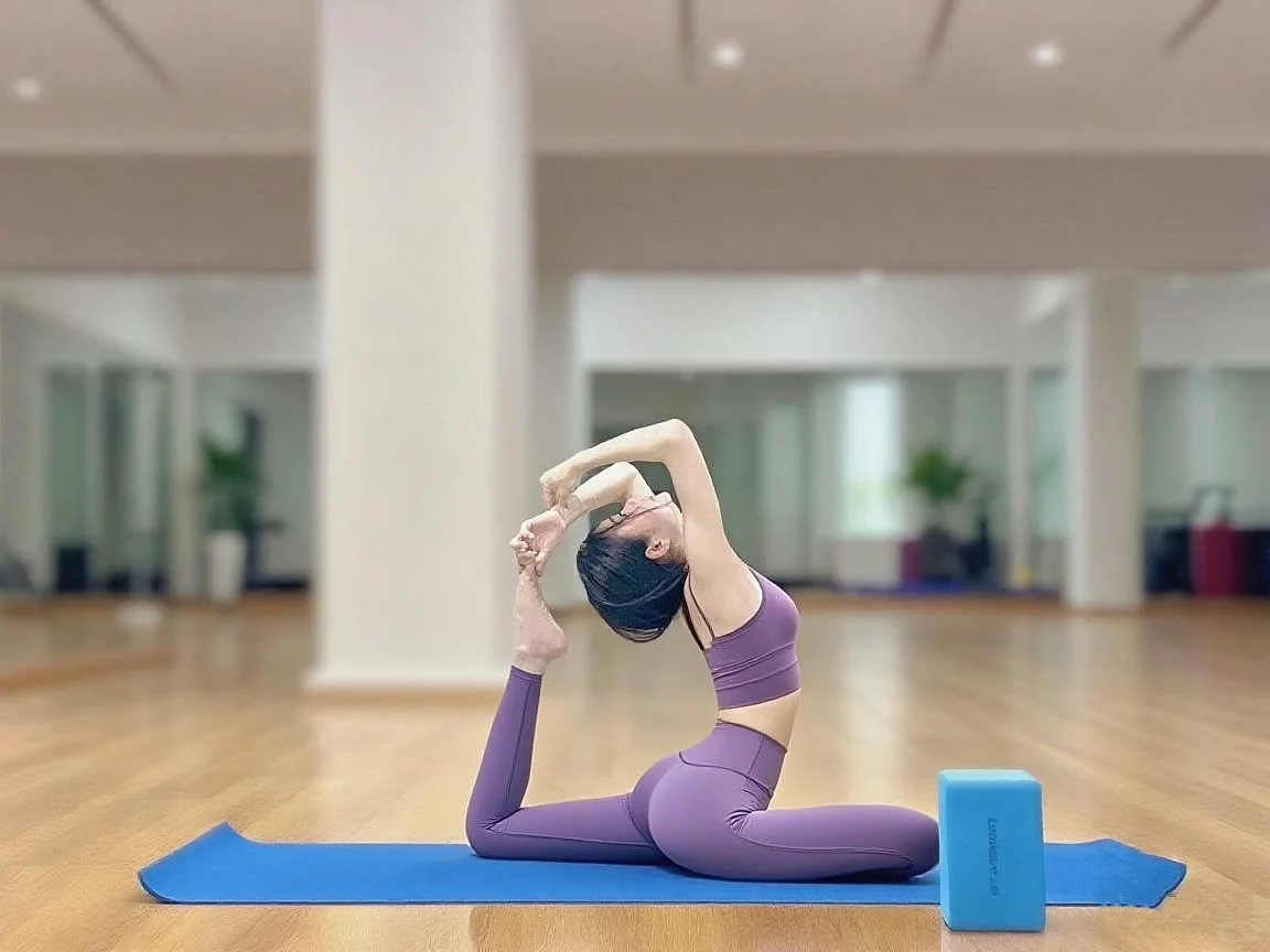 🧚‍♀️超美“绝绝紫”瑜珈服｜今日练柔软