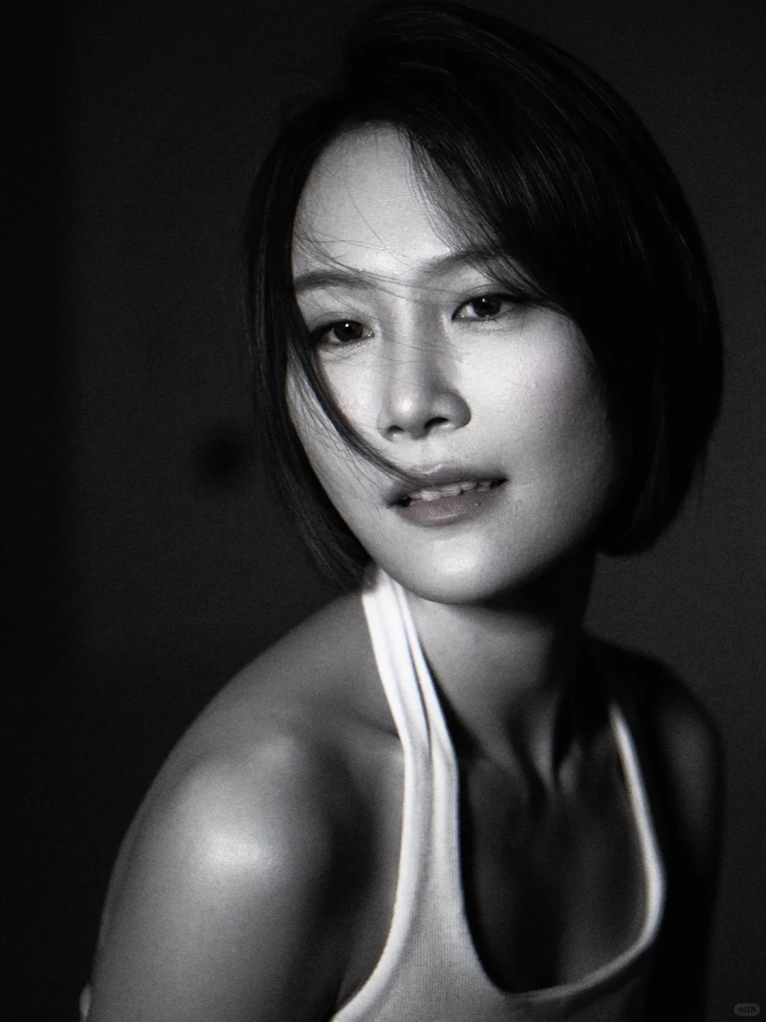 不必诉说所有故事，眼神会替我开口