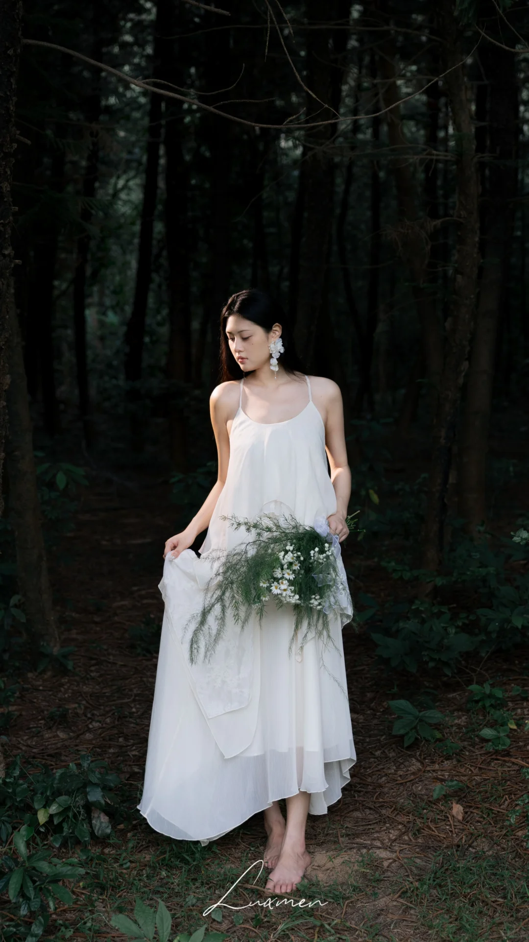 漫步在 秋风还未到达的森林