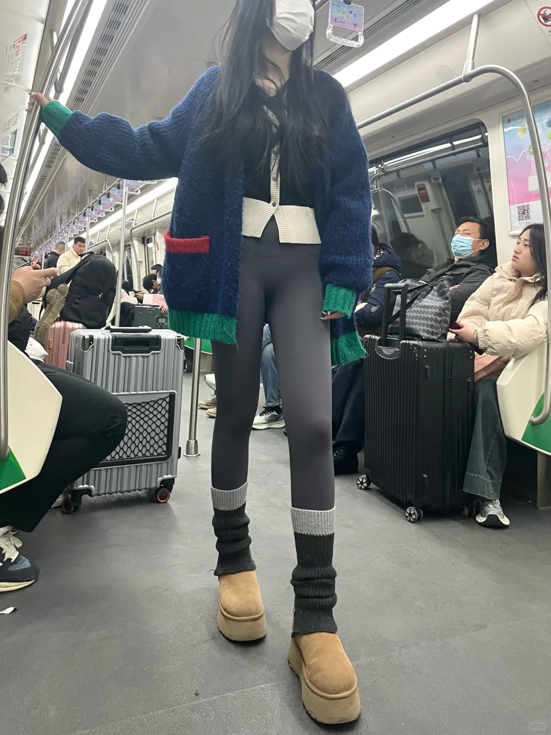 上班看到的瑜伽裤，现在的女生太敢穿了！