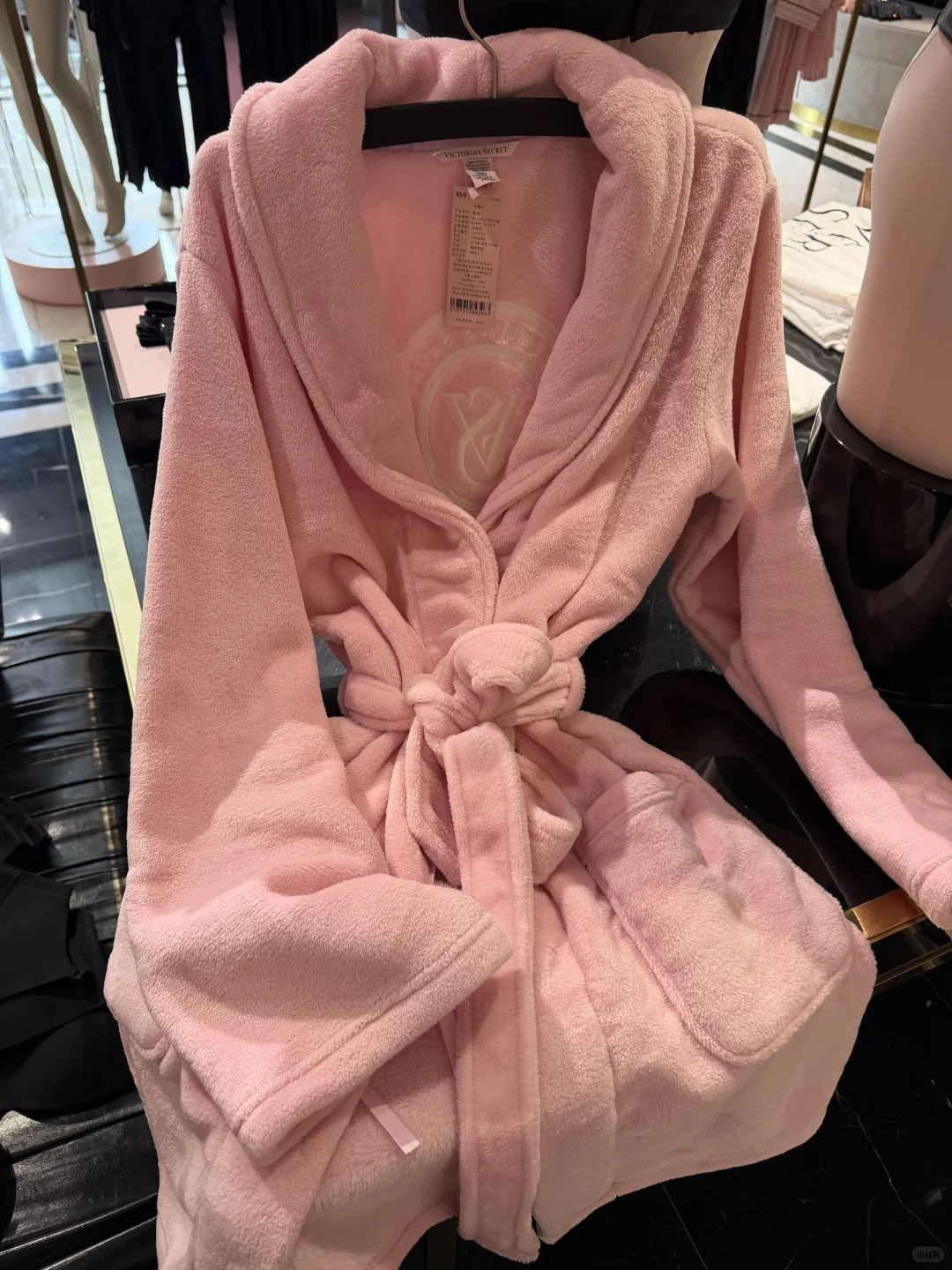 维密2025秀款，玫瑰粉色浴袍