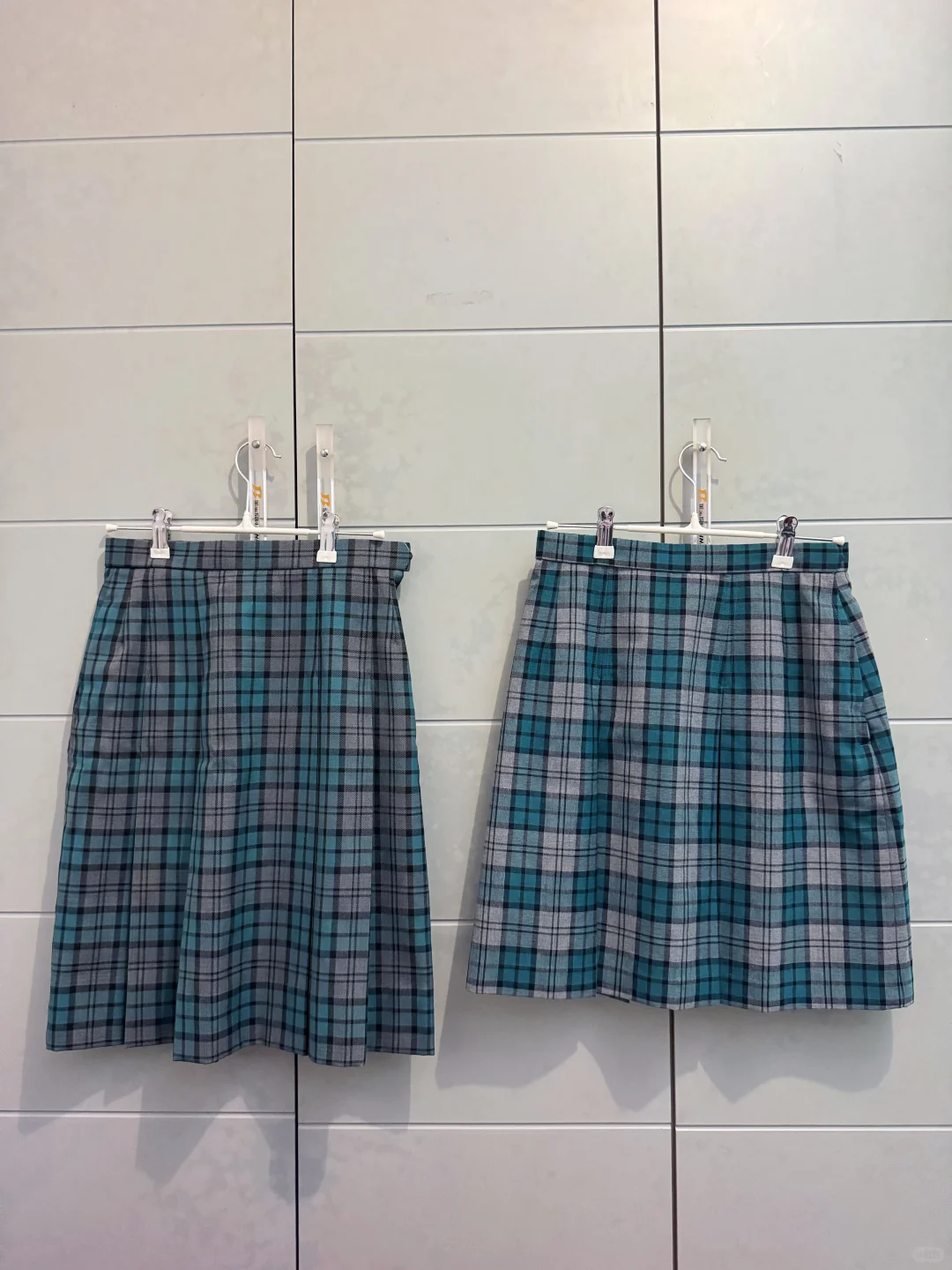 【求校名】新荣高校同格异色马甲set 校供萌款