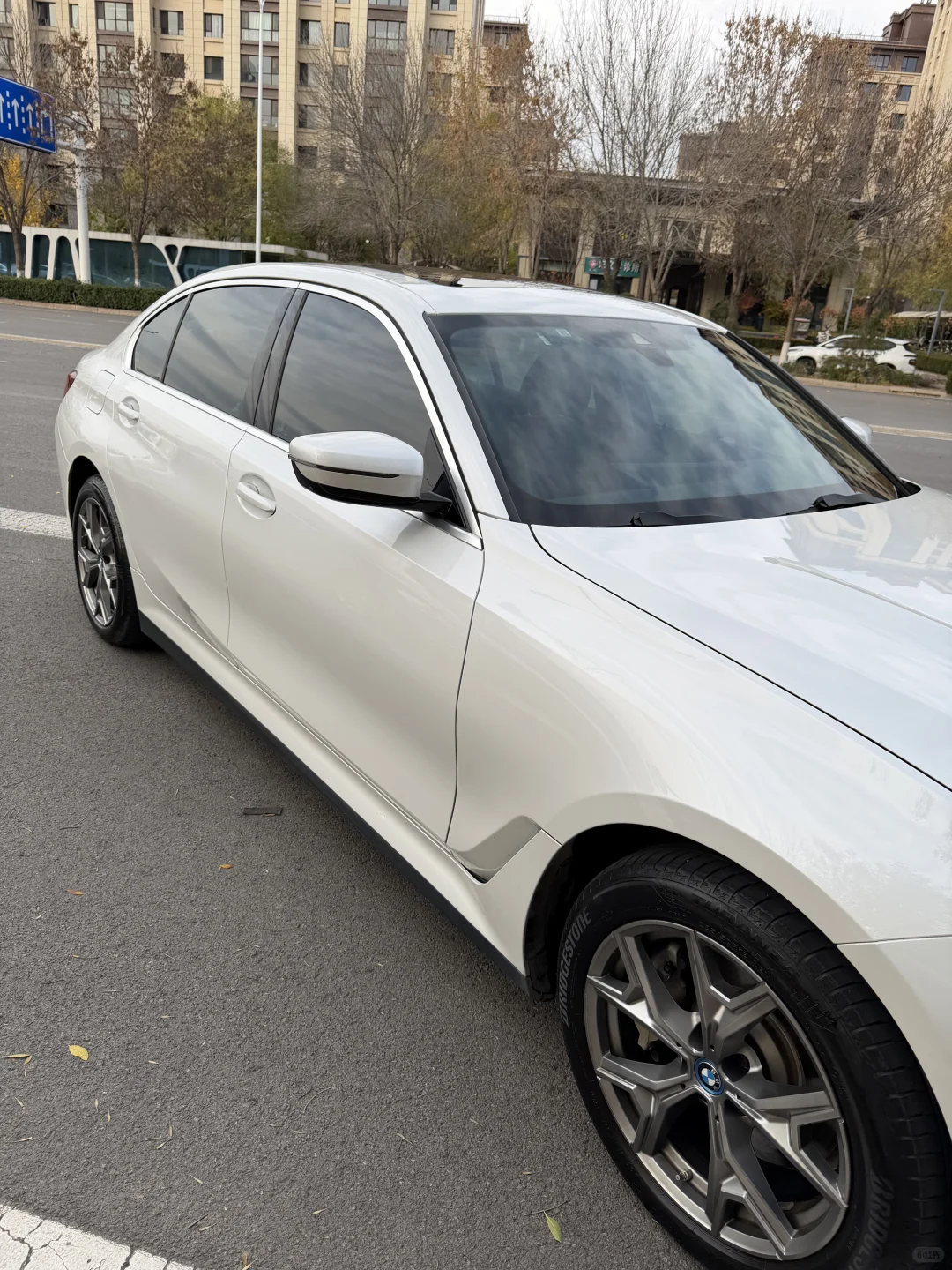 今日洗车，白车打蜡