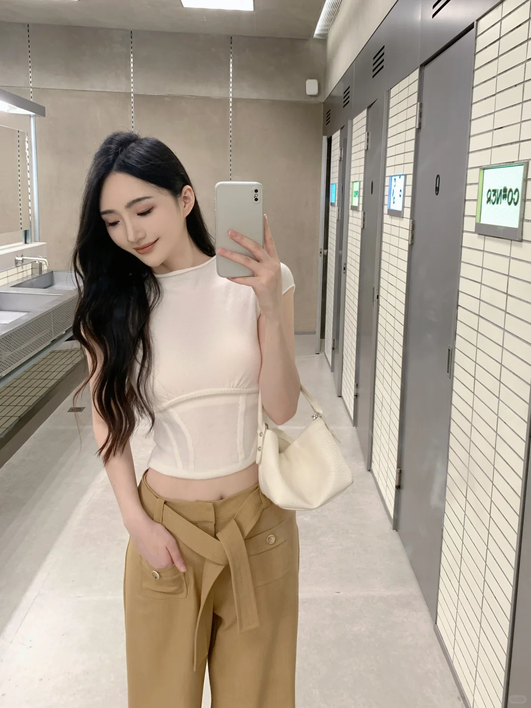 Doggyqin新品 更衣間拍一下吧～