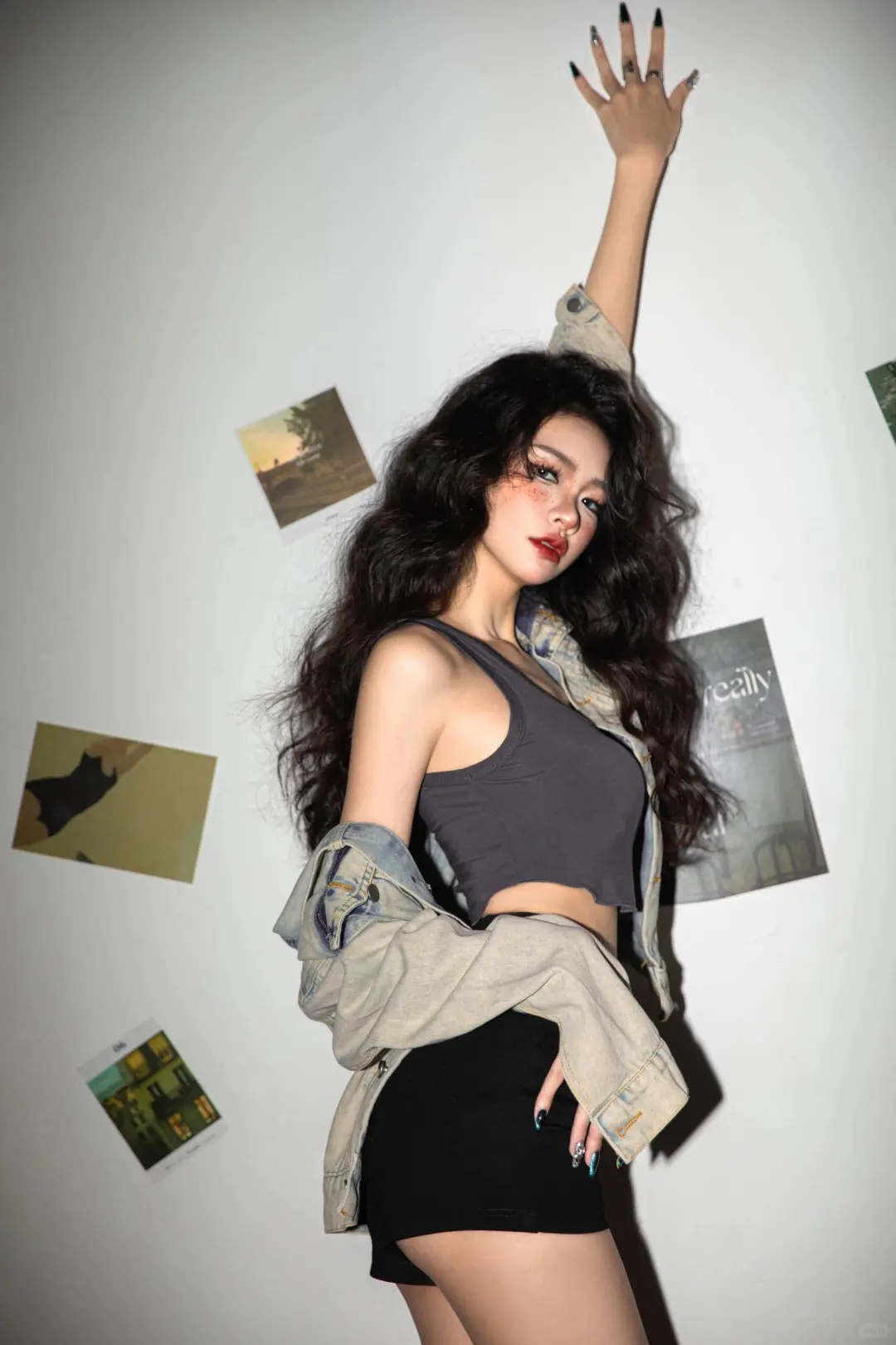 美式辣妹前来报道‼️超A一组辣妹写真📷