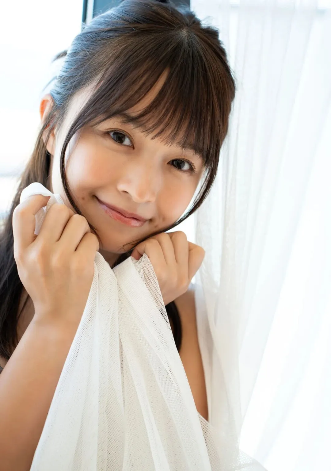 百川晴香写真集 はるか南西にて