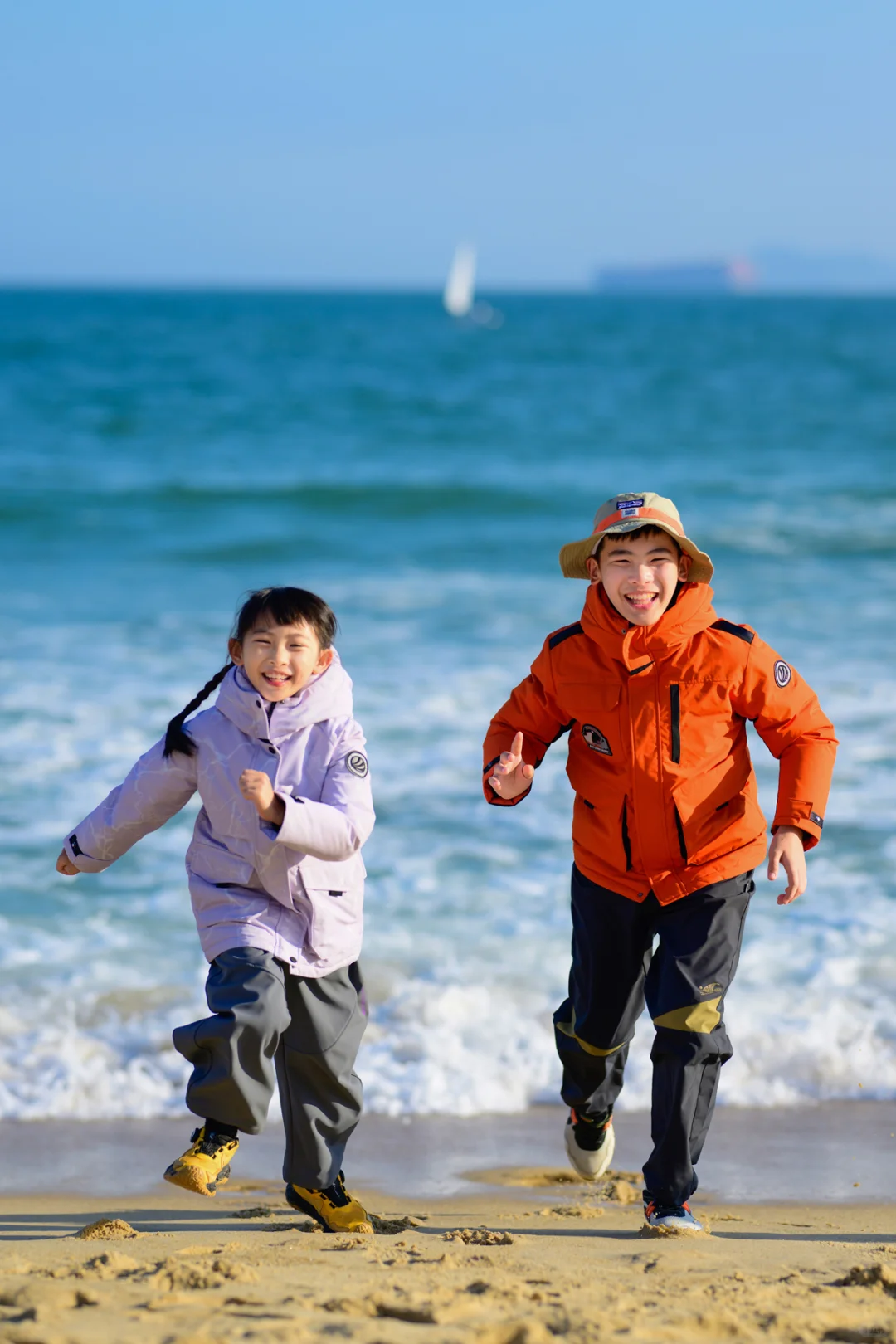 给娃穿上它，海边🌊再冷孩子也能撒欢玩