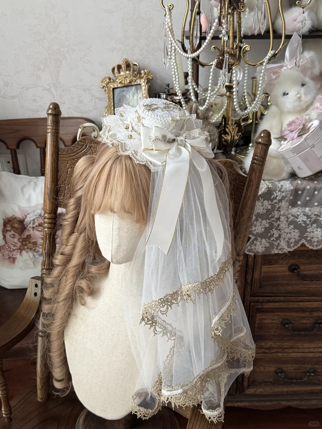 Lolita | 白金色栗栗丝的告白三视图