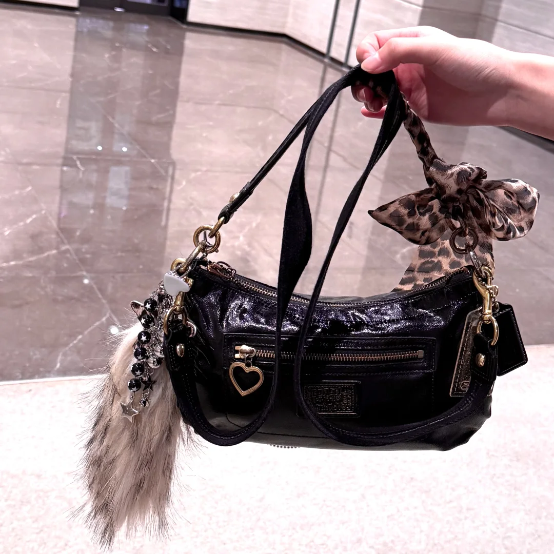 蔻驰Coach豹纹毛毛腋下豌豆包如时髦辣妹