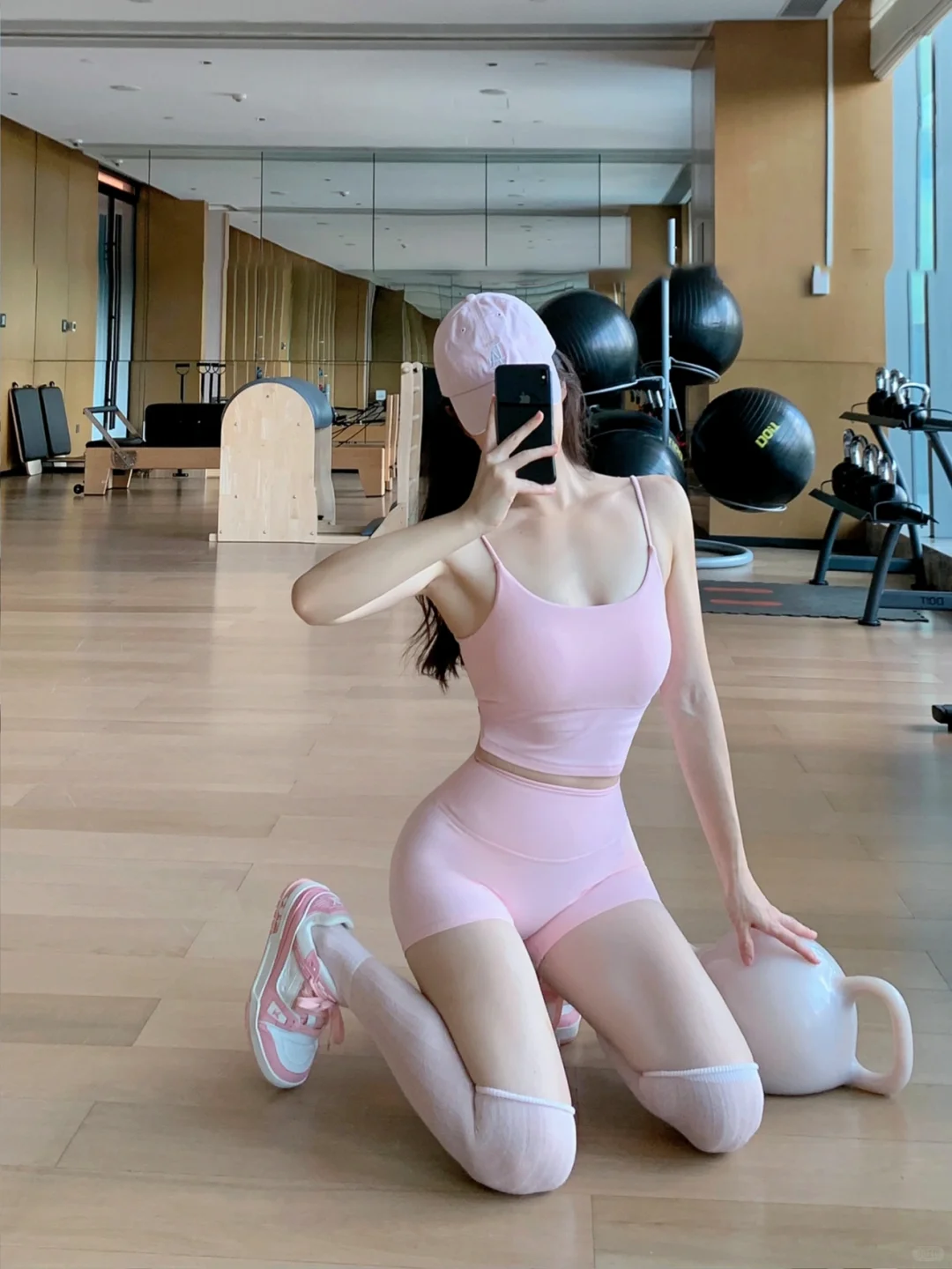 谁懂这套粉嫩🌸提臀显瘦瑜伽服的魅力❗️