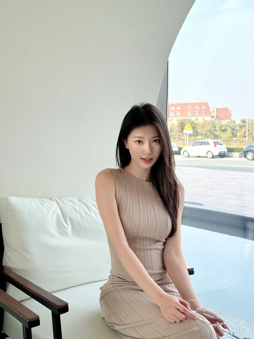 聪明又性感的可爱女人