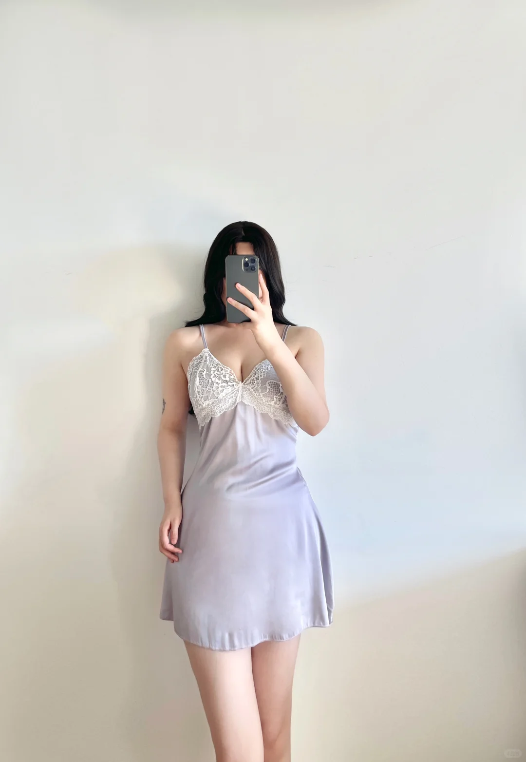 左滑姐妹们看我穿紫色蕾丝小裙裙💜💜💜