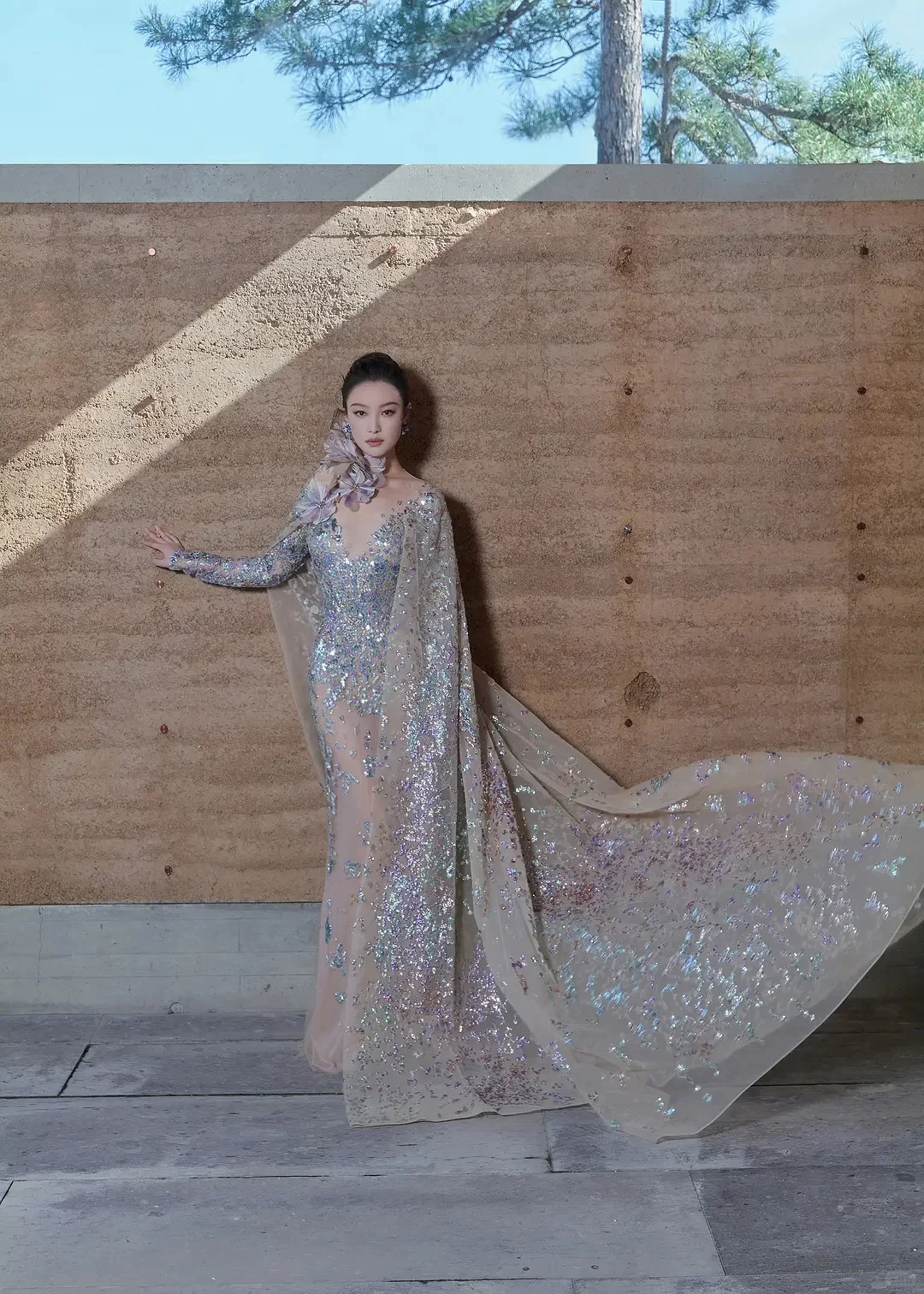 倪妮炫彩长裙礼服写真集