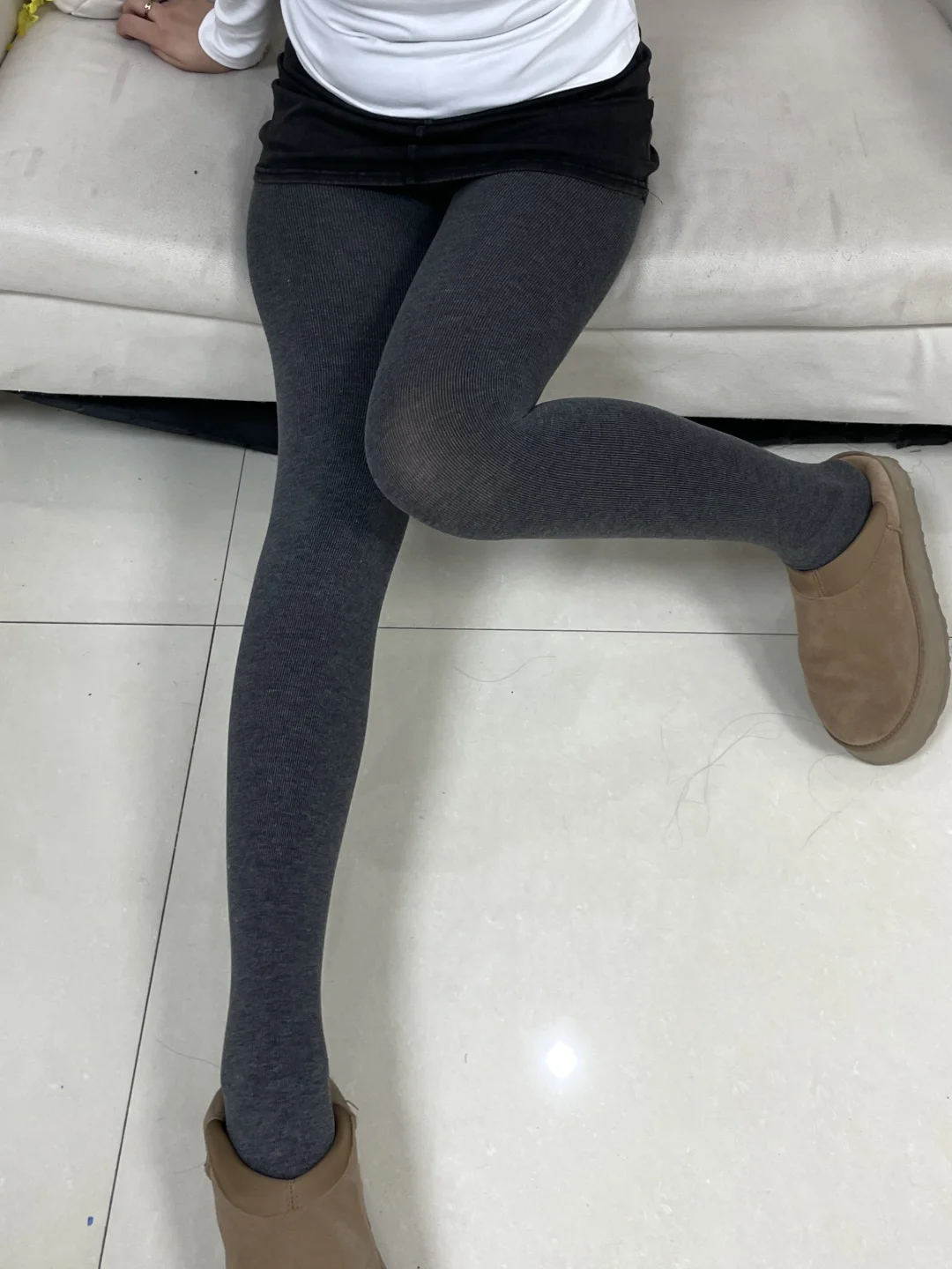 好爱这条连裤袜！悍我腿上！