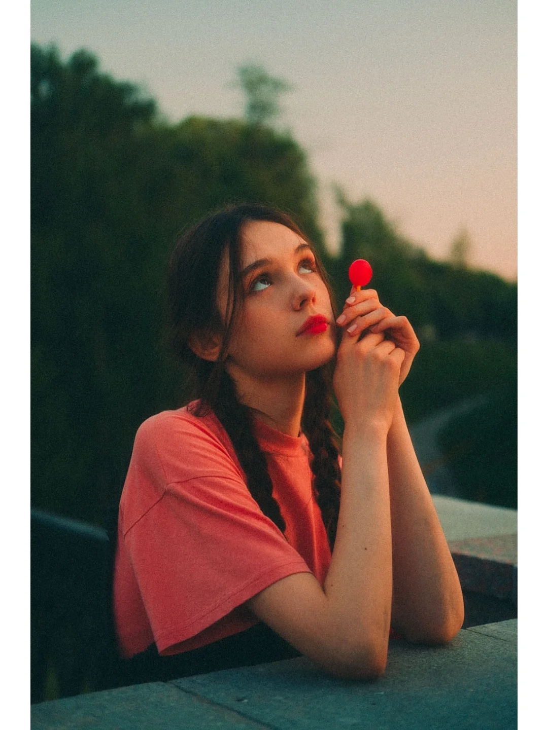 年轻天真的女孩