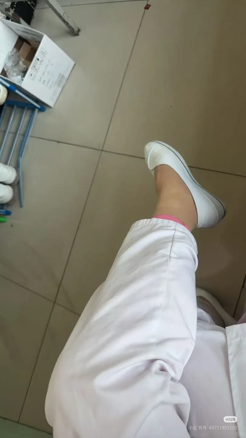 “谁懂护士上班的脚？