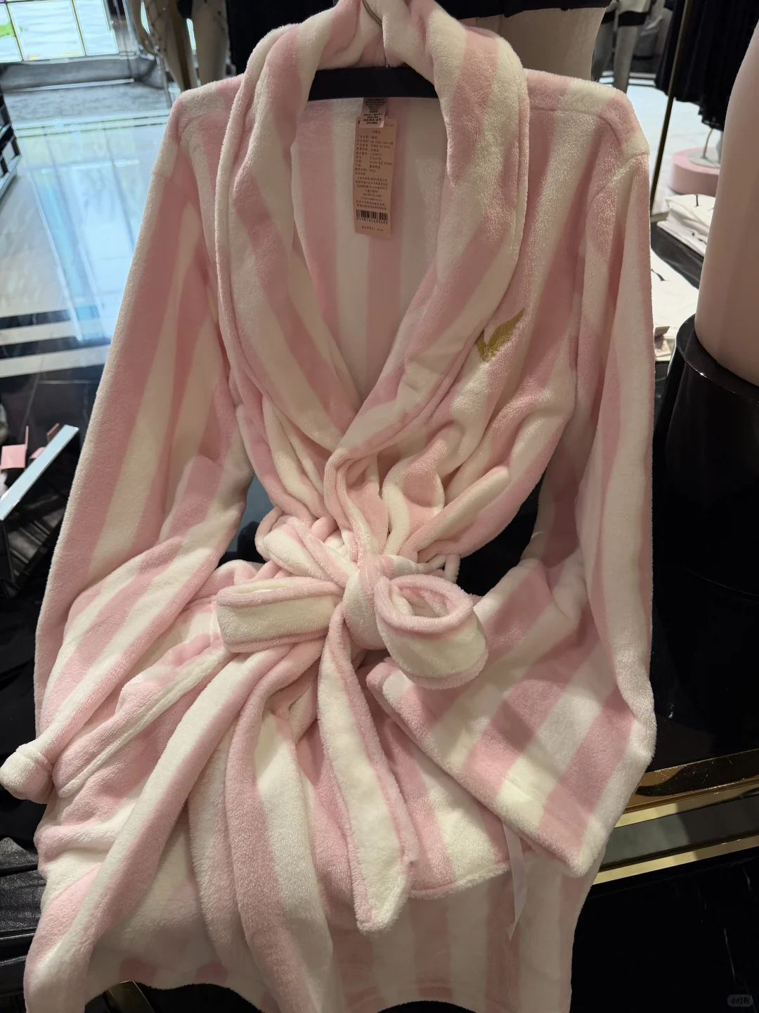 维密2025秀款，玫瑰粉色浴袍