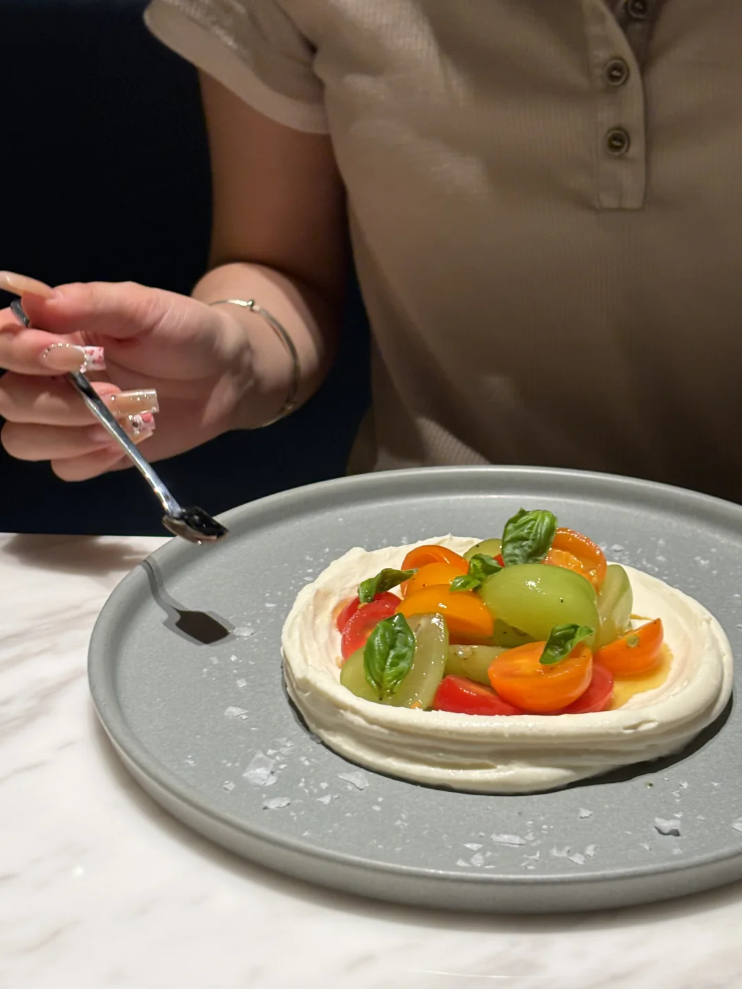 广州体育西！！吃到人生草莓Tiramisu🍓！！