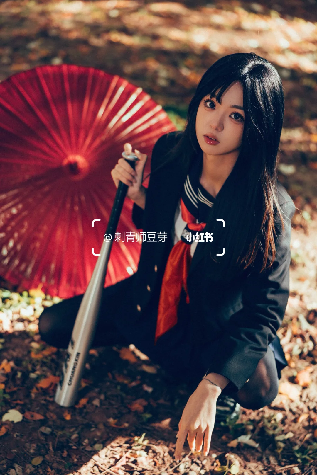 秋天 少女 枫叶 等待