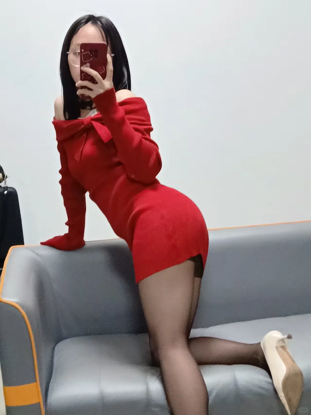 天气冷了，试下新衣服