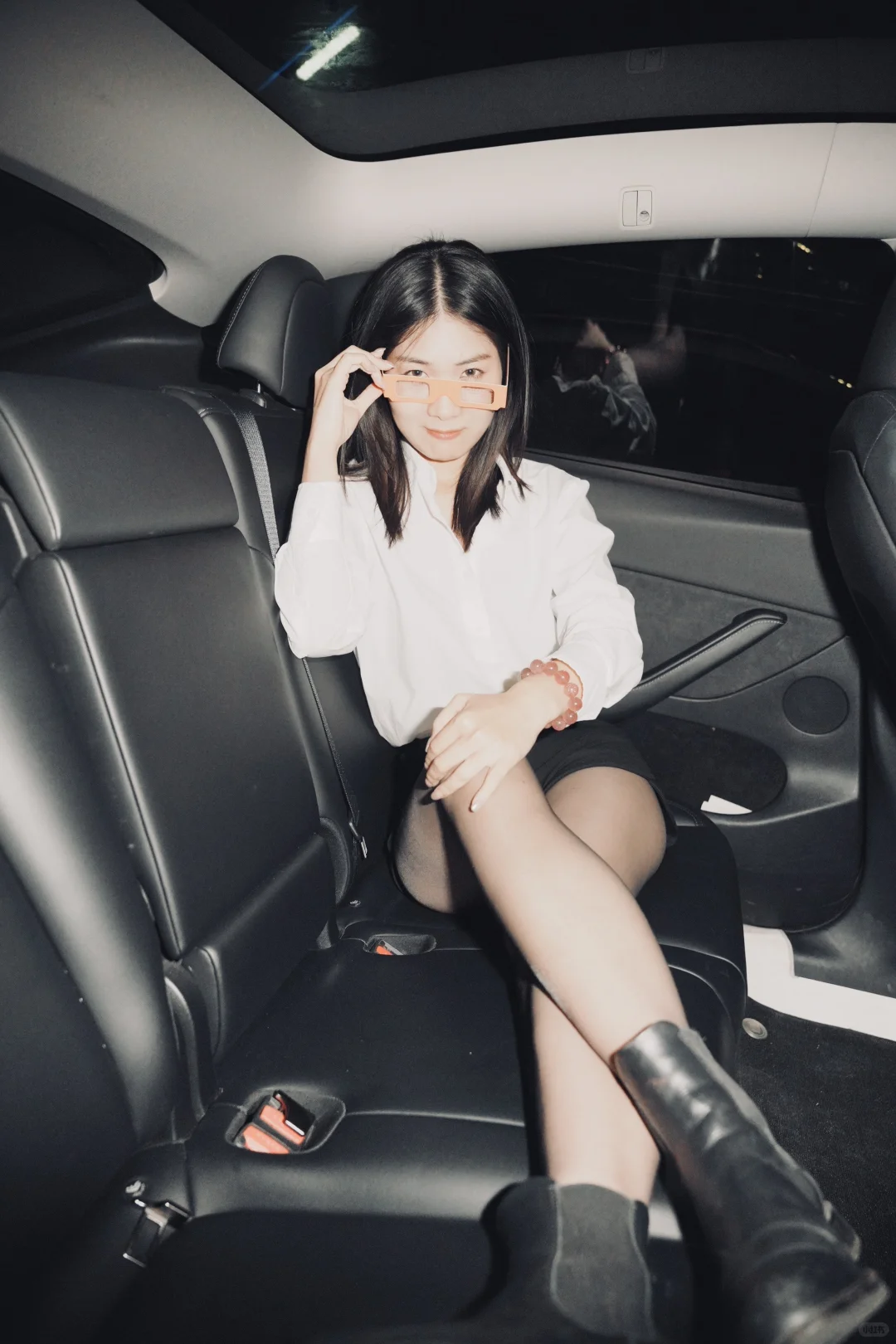 也是拍上性感大片了