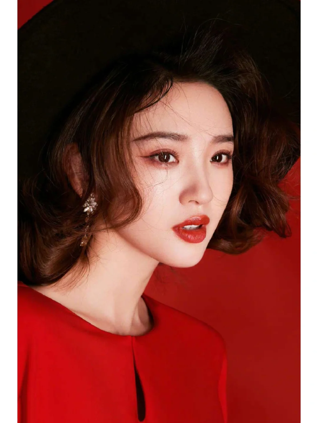 艳而不俗｜美而不骄｜她就是唐艺昕