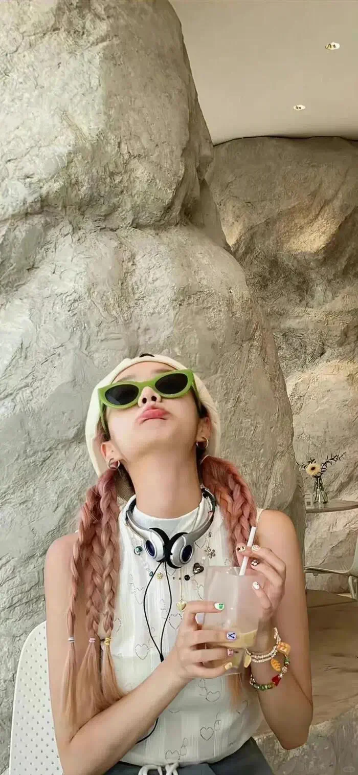 盘点那些魅惑众生的氛围感壁纸