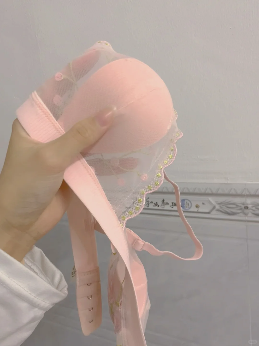 好甜好嫩的粉色内衣👙才20+💰小胸闭眼入