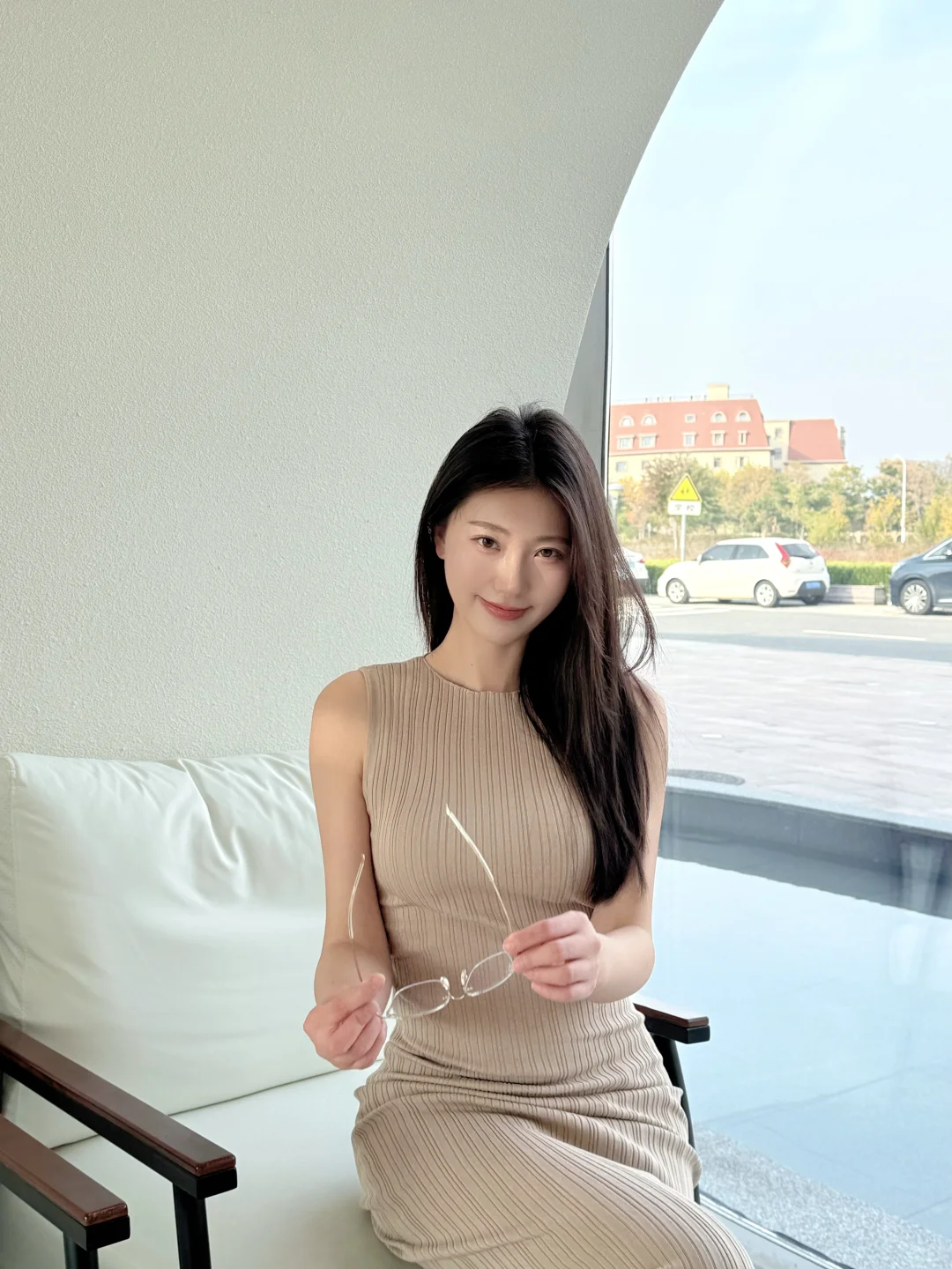 聪明又性感的可爱女人