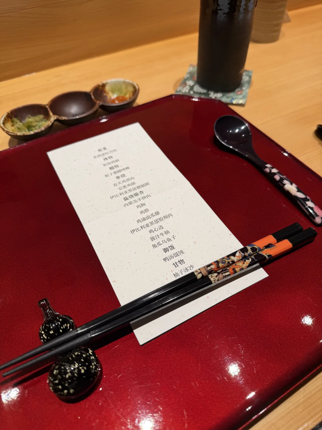 很少用「娇艳欲滴」来形容一条腿